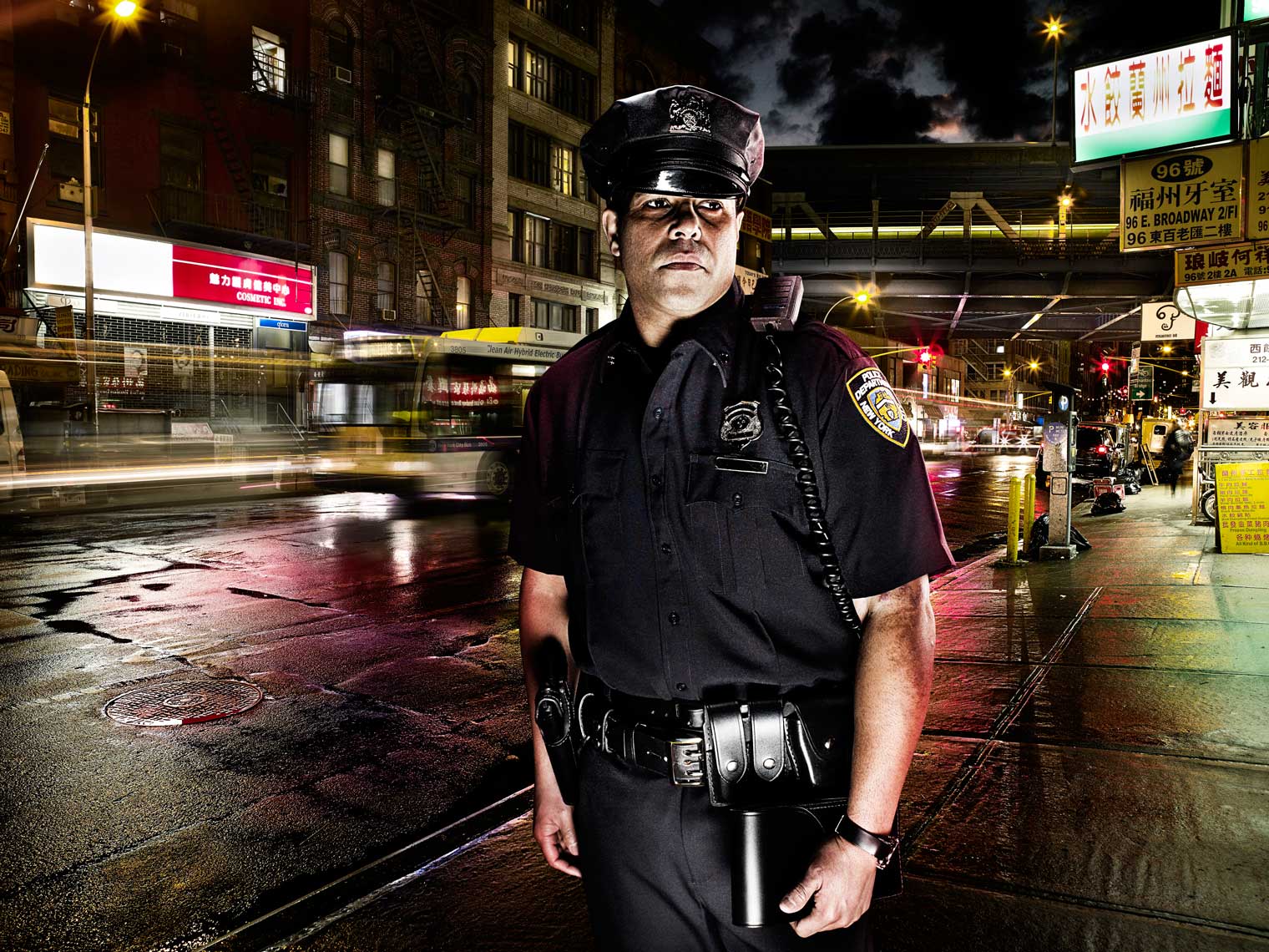 POLICE-OFFICER_338